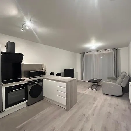 New Well-equipped Apartamento *